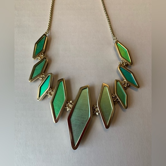 KENDRA SCOTT NECKLACE STONED STATEMENT PIECE😍 - Picture 4 of 7